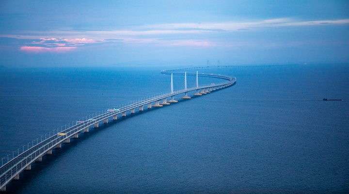 通關暢、人氣足！港珠澳大橋珠海公路口岸車流量連創新高