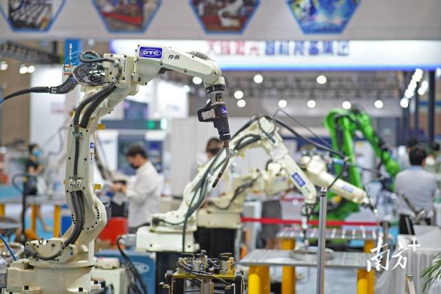 工業機器人。南方日報記者 戴嘉信 攝 