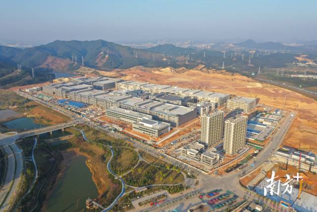 今年3月，中創新航江門基地項目將迎來首線試生產。 楊興樂 攝