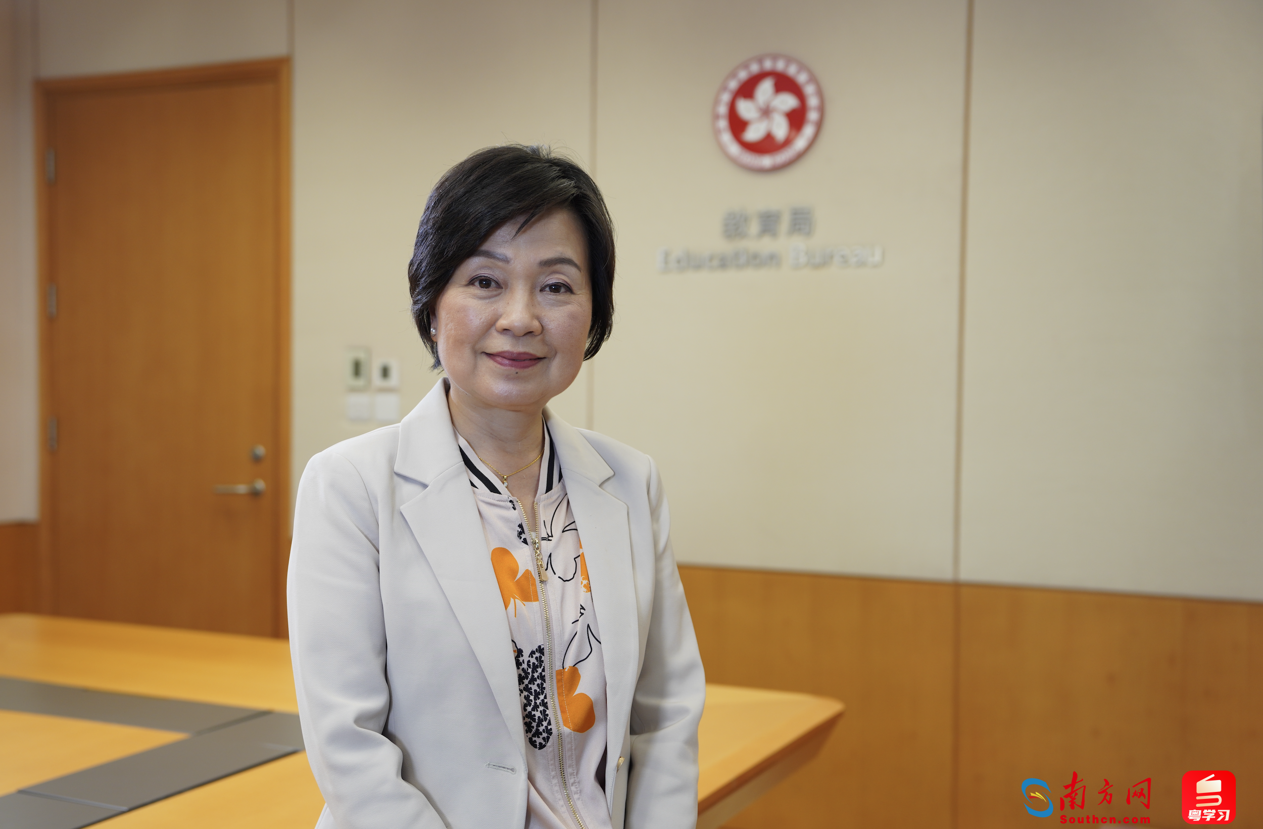 香港特區政府教育局局長蔡若蓮