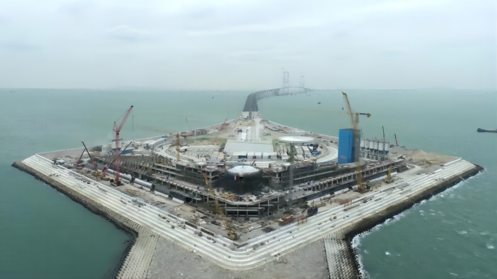 深中通道西人工島建設現場。