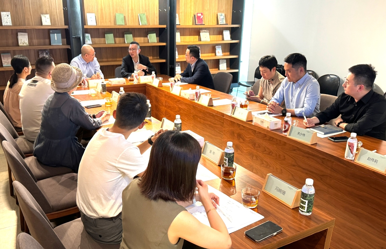 招商局及合作區經濟發展局代表向大灣區企業推介澳琴營商優勢