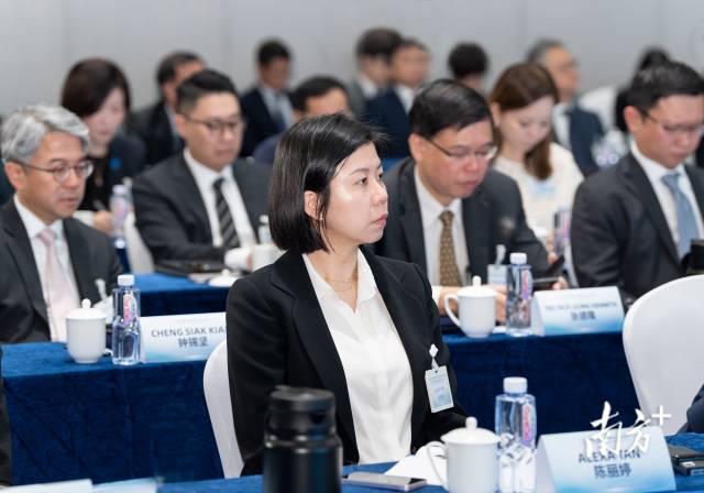 廣東—新加坡合作理事會第十四次會議在中新廣州知識城舉行