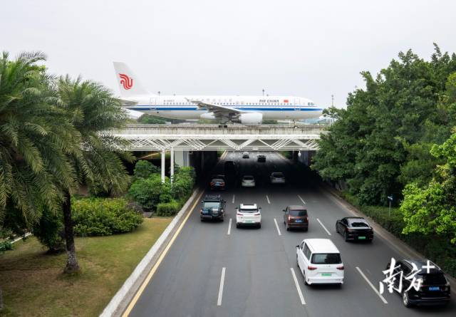 廣州白云國(guó)際機(jī)場(chǎng)