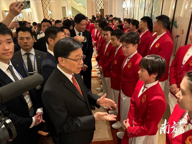 李家超歡迎內地奧運健兒訪港