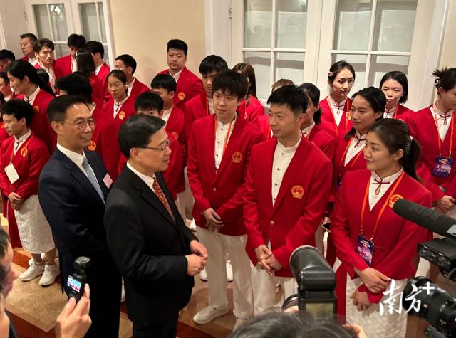 李家超歡迎內地奧運健兒訪港