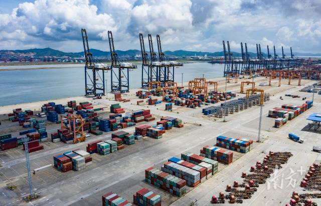 今年前7個月,廣東對非洲進口353.7億元,同比增長1.9%。 今年前7個月,廣東對非洲進口353.7億元,同比增長1.9%。