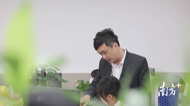 琴澳工作人員雙向交流學(xué)習(xí)，更好推動琴澳一體化發(fā)展。