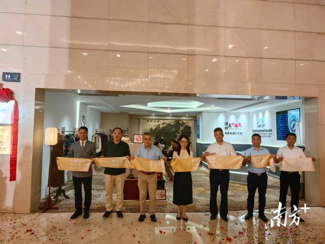 香港國際機場佛山皇冠假日酒店候機樓剪彩開幕。南方+ 盧浩能 拍攝