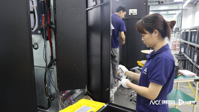 來到東莞濱海灣新區，深圳安騰創新科技有限公司迅速投入生產。