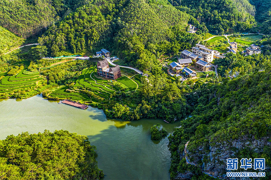 航拍信宜黃華江項(xiàng)目。新華網(wǎng)發(fā)(采訪對(duì)象供圖) 航拍信宜黃華江項(xiàng)目。新華網(wǎng)發(fā)(采訪對(duì)象供圖)