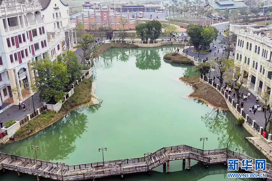 航拍廣東江門開(kāi)平赤坎華僑古鎮(zhèn)。新華網(wǎng) 盧鑒 攝 航拍廣東江門開(kāi)平赤坎華僑古鎮(zhèn)。新華網(wǎng) 盧鑒 攝