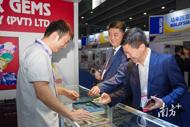 本屆展會期間將集中舉辦30余場次系列配套活動。 本屆展會期間將集中舉辦30余場次系列配套活動。