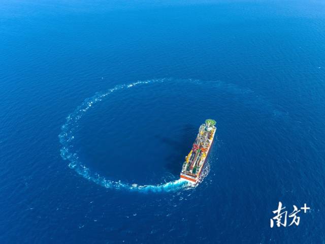 航行中的“夢(mèng)想”號(hào)。 中船黃埔文沖有限公司供圖 航行中的“夢(mèng)想”號(hào)。 中船黃埔文沖有限公司供圖