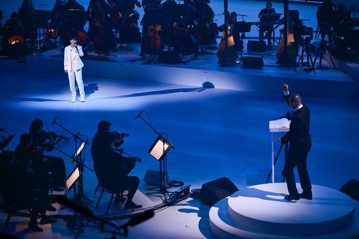 這是第四屆粵港澳大灣區(qū)文化藝術(shù)節(jié)開幕節(jié)目《聲音河流》(2024年10月19日攝)。新華社記者 朱煒 攝 這是第四屆粵港澳大灣區(qū)文化藝術(shù)節(jié)開幕節(jié)目《聲音河流》(2024年10月19日攝)。新華社記者 朱煒 攝