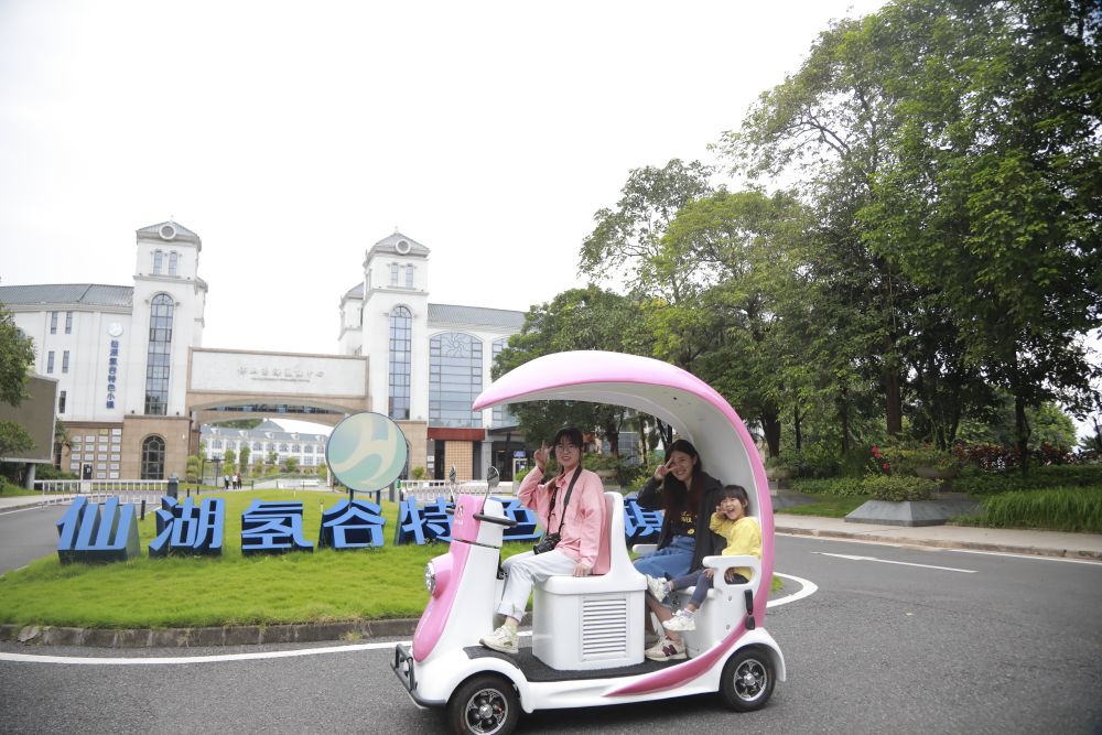 氫能親子車。新華社發（李仁生 攝）