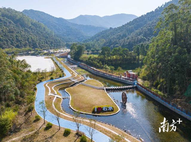 廣東省首單生態清潔小流域水土保持生態產品價值轉化交易在佛山高明正式簽約。