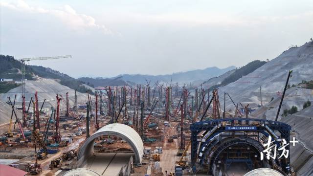 廣州新機場來了 廣州新機場來了