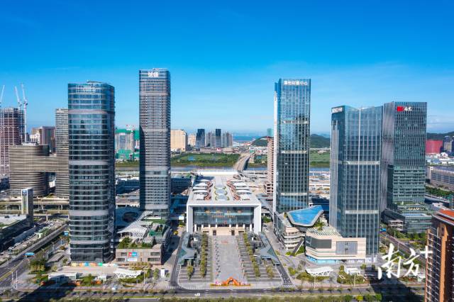 在橫琴口岸，人們可以實現“無感”跨境通關。