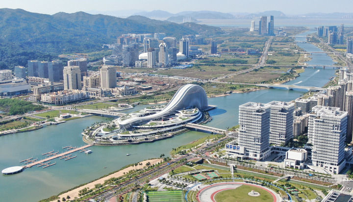 這是2024年11月26日拍攝的橫琴天沐琴臺（無人機照片）。新華社記者 鄧華 攝
