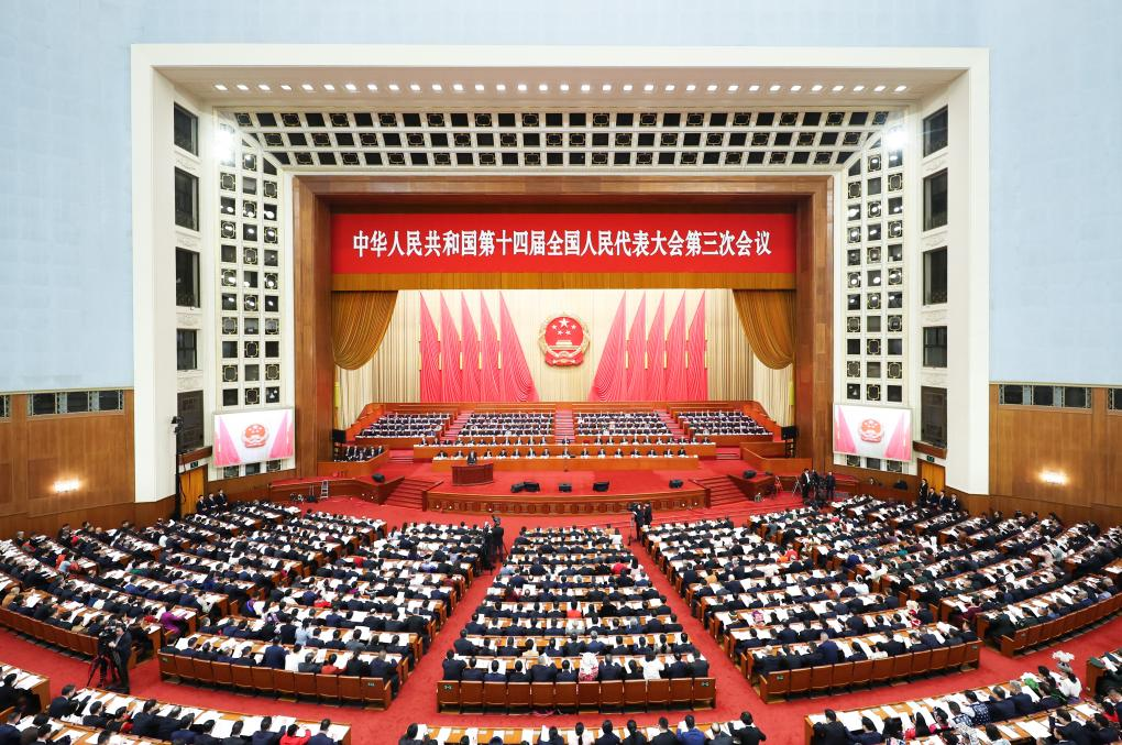 3月5日上午，第十四屆全國(guó)人民代表大會(huì)第三次會(huì)議在北京人民大會(huì)堂開(kāi)幕。新華社記者 丁海濤 攝