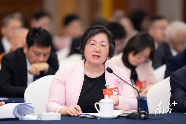 全國人大代表、廣東省人民醫(yī)院（省醫(yī)學(xué)科學(xué)院）黨委書記周琳：“三張?zhí)幏健弊寖?yōu)質(zhì)醫(yī)療資源更觸手可及