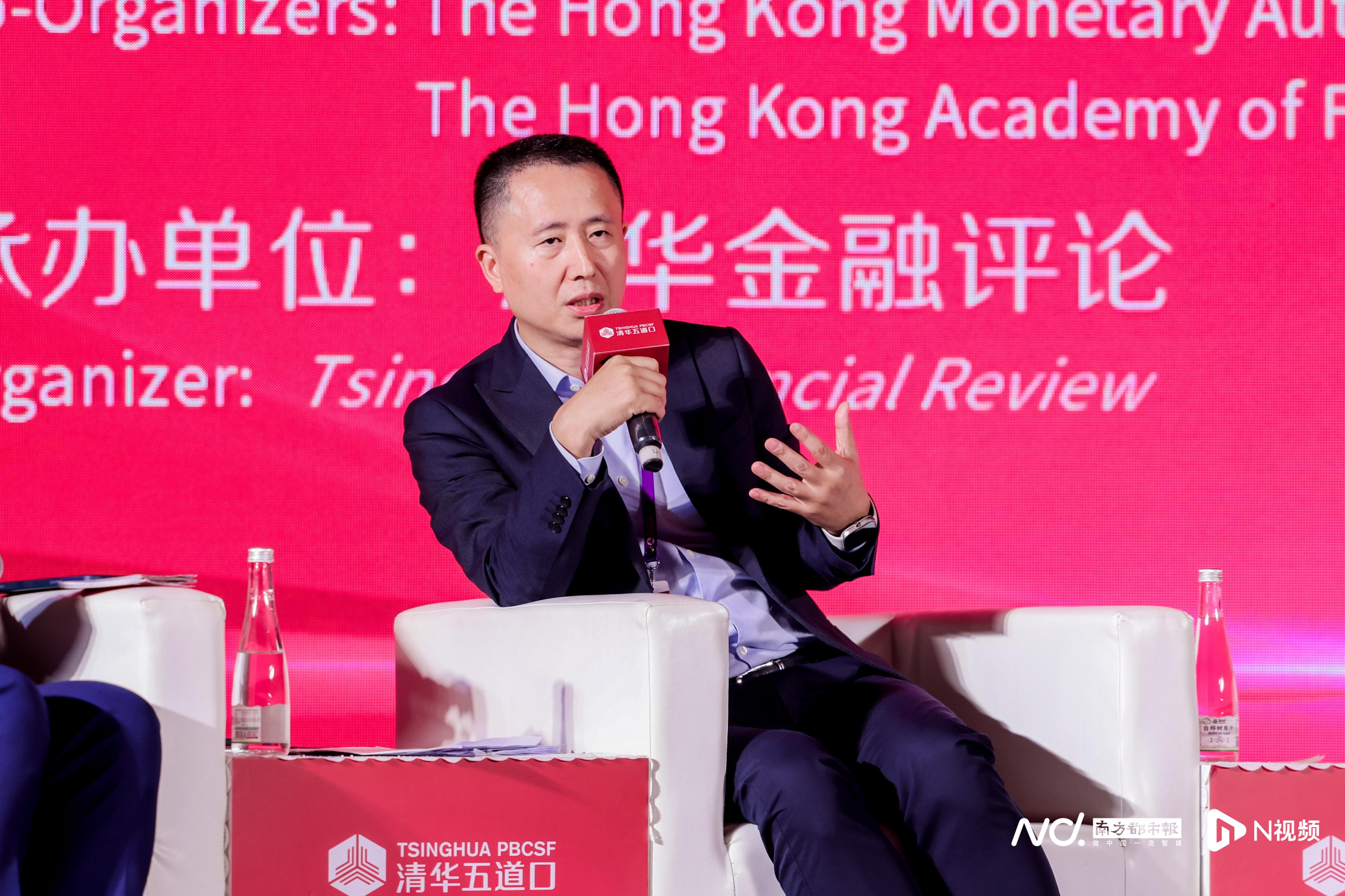 深圳市委金融委員會(huì)辦公室常務(wù)副主任、市委金融工作委員會(huì)常務(wù)副書(shū)記、市地方金融管理局局長(zhǎng) 時(shí)衛(wèi)干