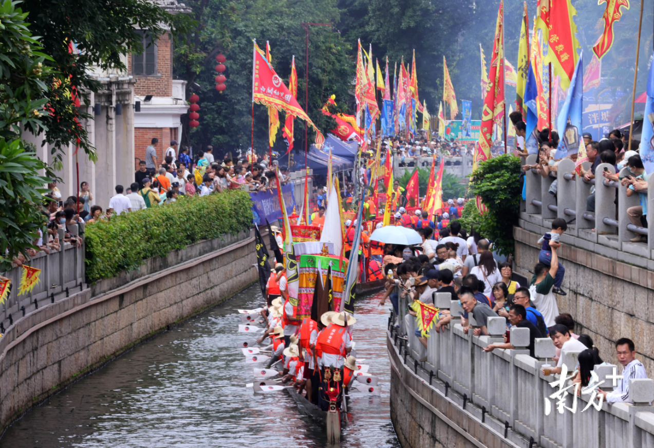 “五月五·龍船鼓”在廣州荔灣湖公園開幕。南方+記者 梁文祥 郎慧 攝
