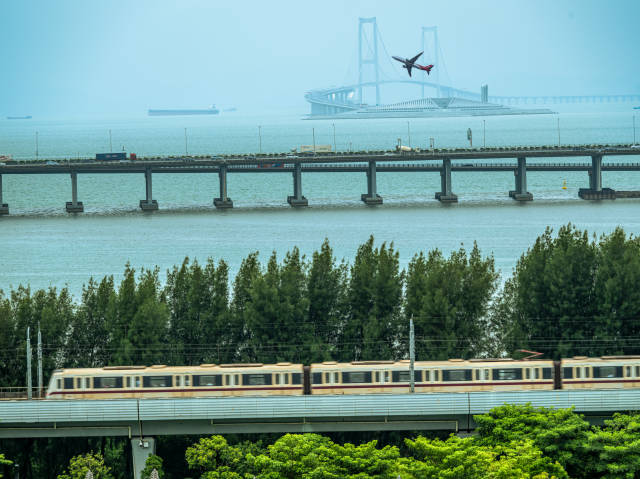 深中通道橋連大灣區。來源：視覺中國 深中通道橋連大灣區。來源：視覺中國