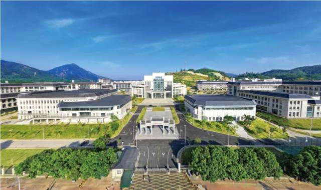 廣東科貿職業學院
