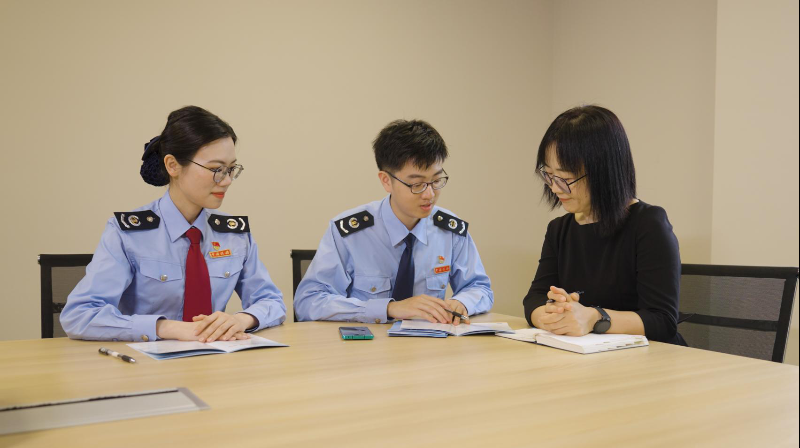 稅務人員“一對一”輔導企業財務人員。