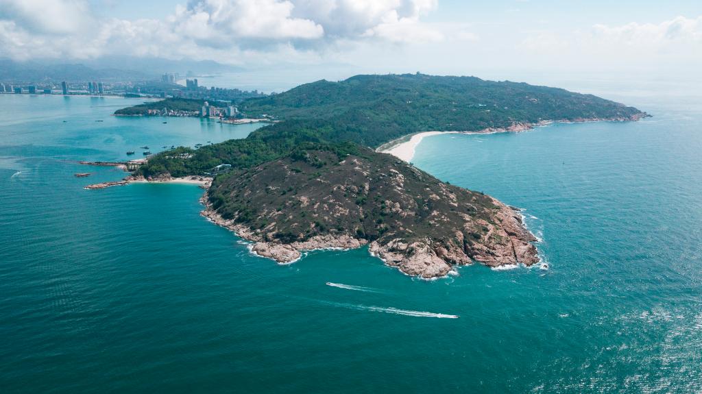 這是無(wú)人機(jī)拍攝的廣東惠州海龜灣。新華社記者 李嘉樂(lè) 攝