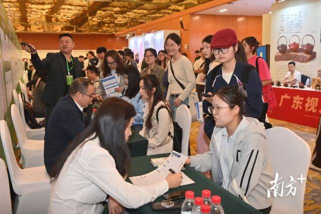 招聘活動現(xiàn)場 招聘活動現(xiàn)場