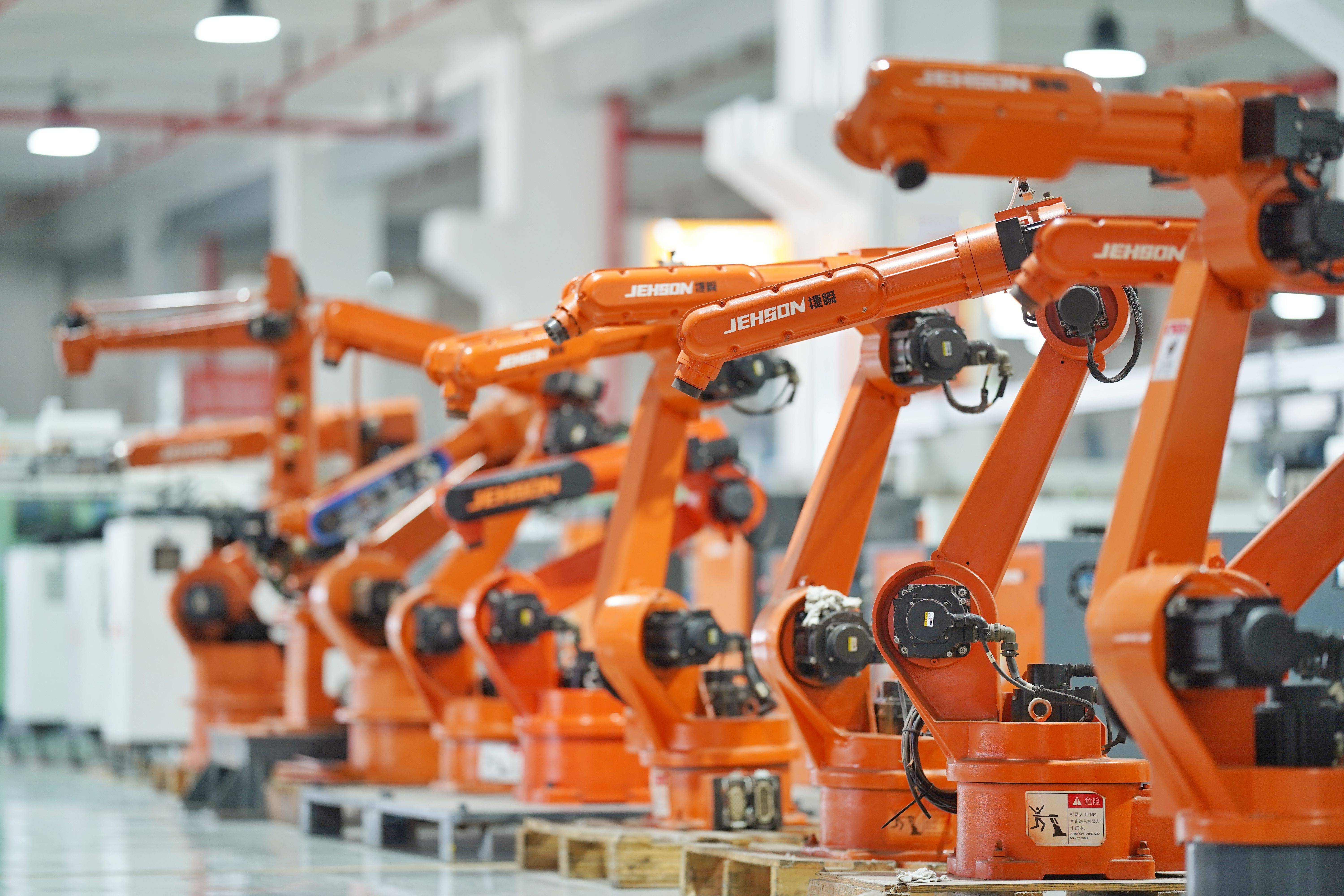 上半年,佛山全市規模以上工業增加值同比增長1.9%。戴嘉信 攝 上半年,佛山全市規模以上工業增加值同比增長1.9%。戴嘉信 攝