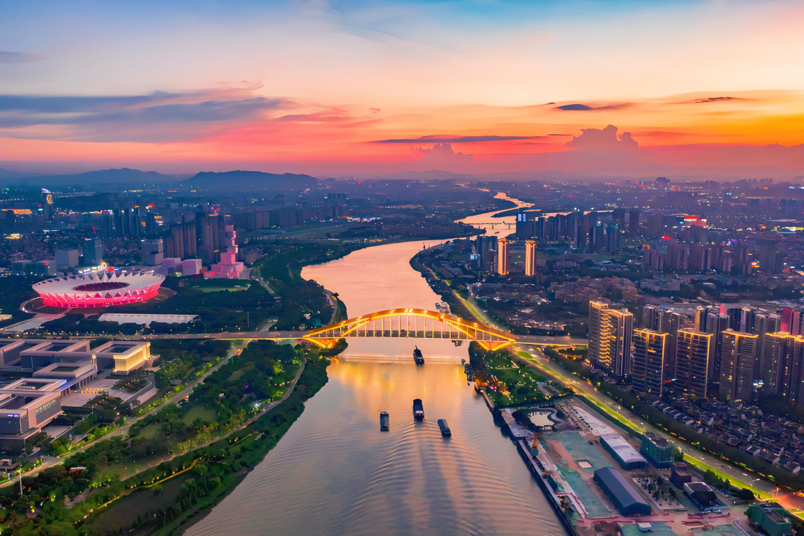 霞光映照下的東平河“一河兩岸”。圖源:禪城區發展和改革局 霞光映照下的東平河“一河兩岸”。圖源:禪城區發展和改革局