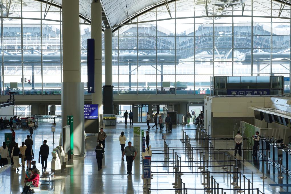 2024年11月27日拍攝的香港國際機場一號航站樓。新華社發(龍鏡伊攝) 2024年11月27日拍攝的香港國際機場一號航站樓。新華社發(龍鏡伊攝)