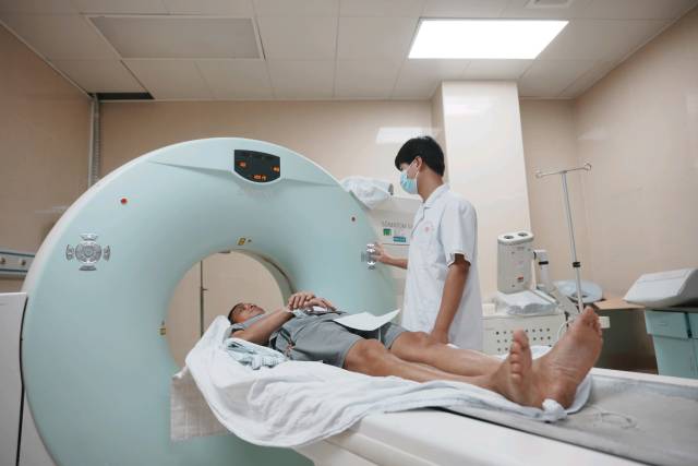 惠州市第三人民醫(yī)院是惠州市首家獲批大灣區(qū)“港澳藥械通”指定醫(yī)療機(jī)構(gòu)的公立醫(yī)院。 惠州市第三人民醫(yī)院是惠州市首家獲批大灣區(qū)“港澳藥械通”指定醫(yī)療機(jī)構(gòu)的公立醫(yī)院。