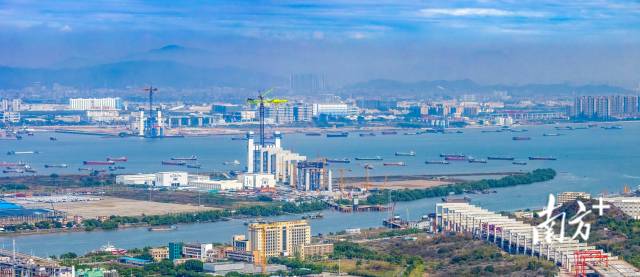 建設中的獅子洋通道 建設中的獅子洋通道