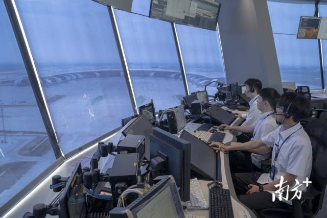 白云機場東塔臺啟用 白云機場東塔臺啟用