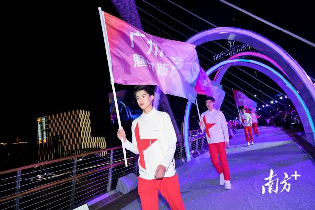 “T臺走秀”現場 “T臺走秀”現場