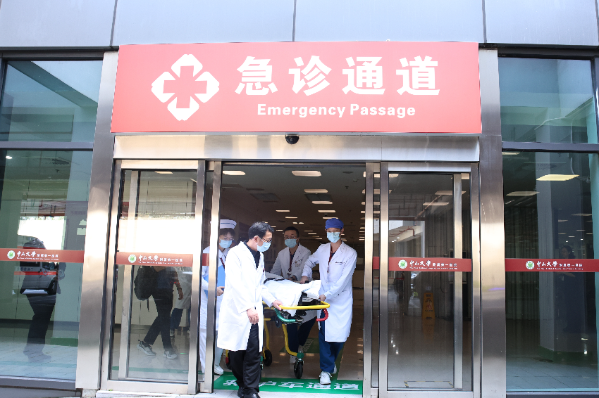 11月9日起,穗港跨境救護車服務正式開通 11月9日起,穗港跨境救護車服務正式開通