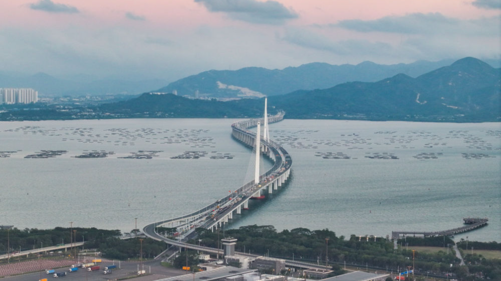 42.195公里，連接了多少“大灣區(qū)奇跡”？